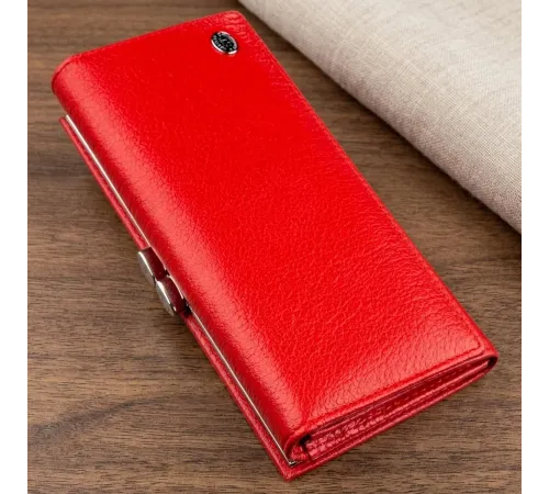 Жіночий гаманець з монетницьою на клямці ST Leather 18957 Червоний