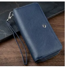 Цікавий жіночий клатч з ремінцем ST Leather 18869 Синій