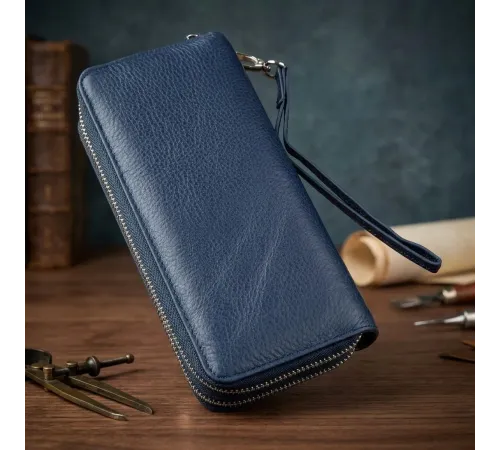 Цікавий жіночий клатч з ремінцем ST Leather 18869 Синій