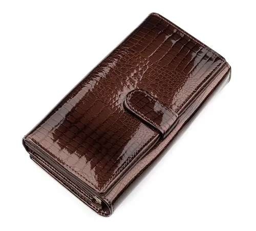 Гаманець жіночий ST Leather 18431 (S9001A) лакована шкіра Коричневий