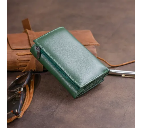 Горизонтальне портмоне зі шкіри унісекс на магніті ST Leather 19332 Зелене