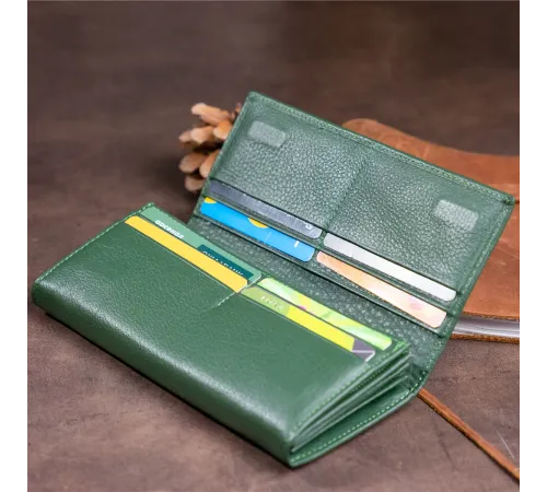 Гаманець на магнітах з клапаном жіночий ST Leather 19240 Зелений