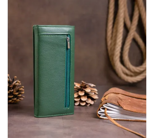 Гаманець на магнітах з клапаном жіночий ST Leather 19240 Зелений