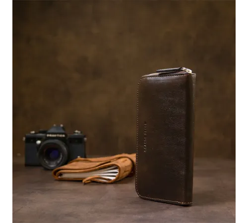 Шкіряне жіноче глянцеве портмоне GRANDE PELLE 11466 Коричневий