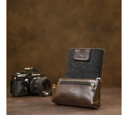 Шкіряна ключниця GRANDE PELLE 11381 Коричневий