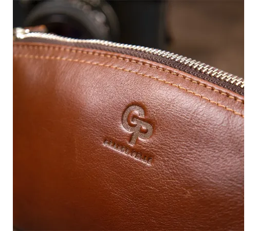 Жіноча косметичка з натуральної шкіри GRANDE PELLE 11510 Коричневий
