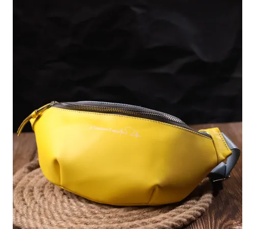 Патріотична шкіряна сумка-бананка комбі двох кольорів Серце GRANDE PELLE 16760 Жовто-блакитна