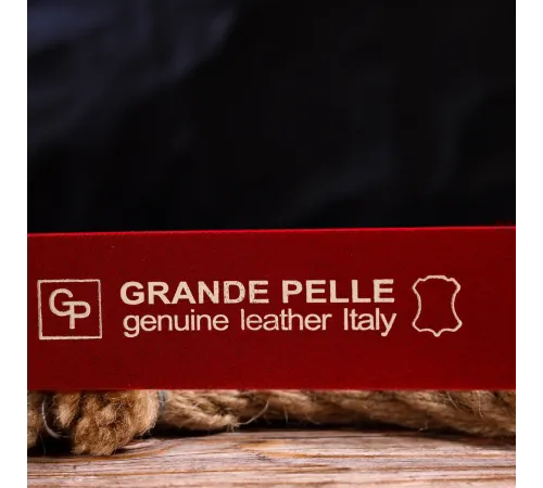 Яскравий жіночий ремінь із натуральної шкіри Grande Pelle 21475 Червоний