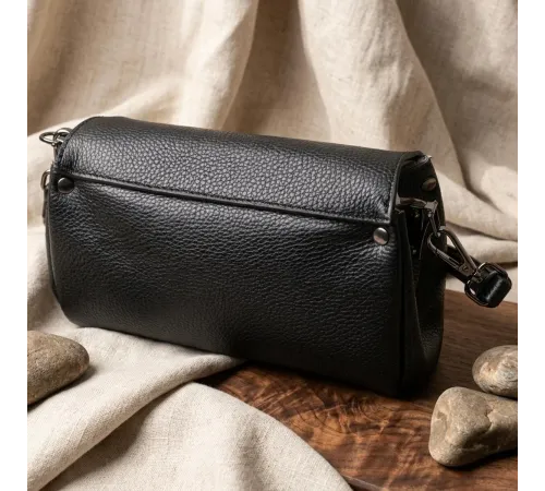 Жіноча шкіряна сумка із трикутним клапаном Vintage 22254 Чорна