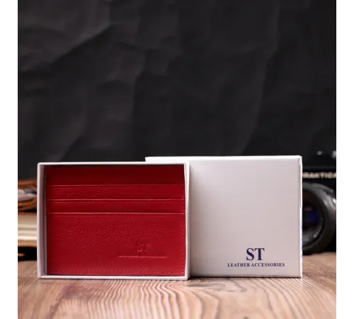 Яскравий кард-кейс із натуральної шкіри ST Leather 22445 Червоний