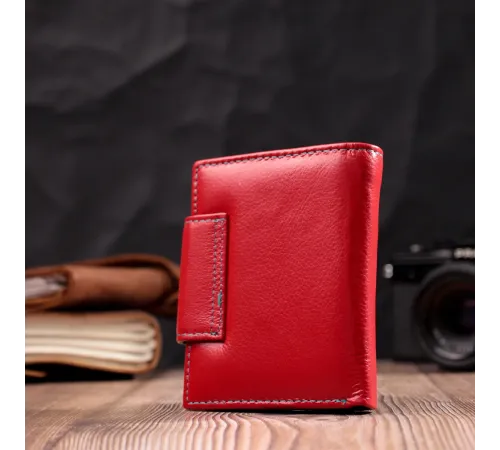 Яскравий шкіряний гаманець для жінок з цікавою монетницею ST Leather 19448 Червоний