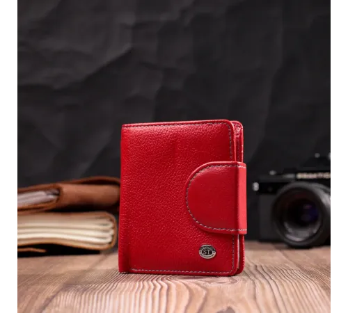 Шкіряний яскравий гаманець з монетницею ST Leather 19453 Червоний