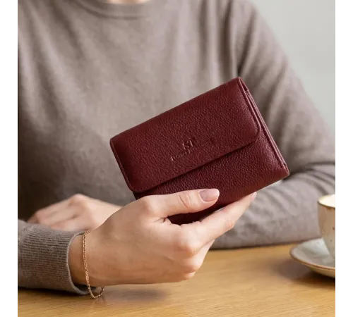 Жіночий шкіряний гаманець для карток купюр та монет ST Leather 19492 Бордовий