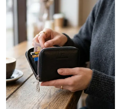 Відмінний жіночий гаманець з натуральної шкіри ST Leather 22449 Чорний
