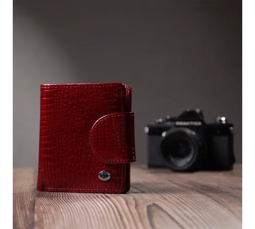 Лакований гаманець для жінок середнього розміру ST Leather 22685 Червоний