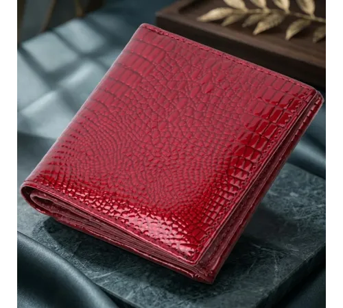 Компактний гаманець для жінок з натуральної шкіри лакованої ST Leather 22687 Червоний