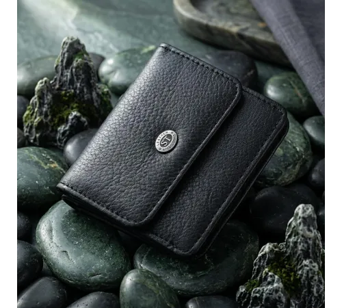 Жіночий шкіряний гаманець для карток купюр та монет ST Leather 22690 Чорний
