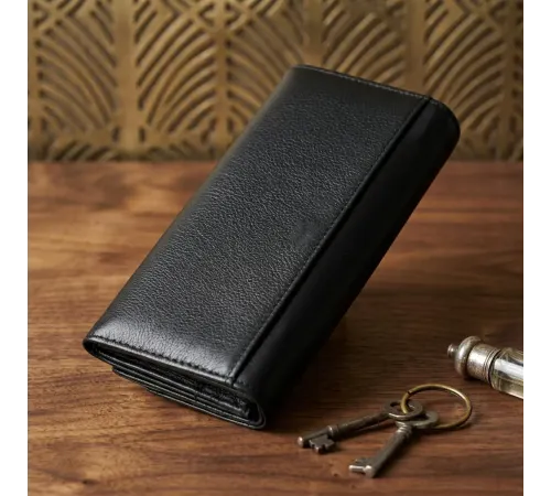 Жіночий шкіряний гаманець для карток купюр та монет ST Leather 22696 Чорний
