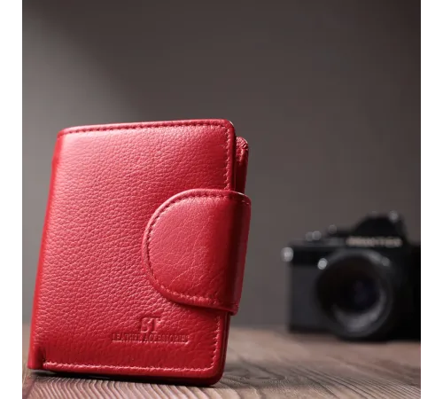 Вертикальний гаманець для яскравих жінок із натуральної шкіри ST Leather 22702 Червоний