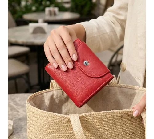 Яскравий жіночий гаманець із монетницею з натуральної шкіри ST Leather 22712 Червоний