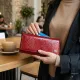 Лакований жіночий гаманець з фактурою під рептилію з натуральної шкіри ST Leather 22717 Червоний