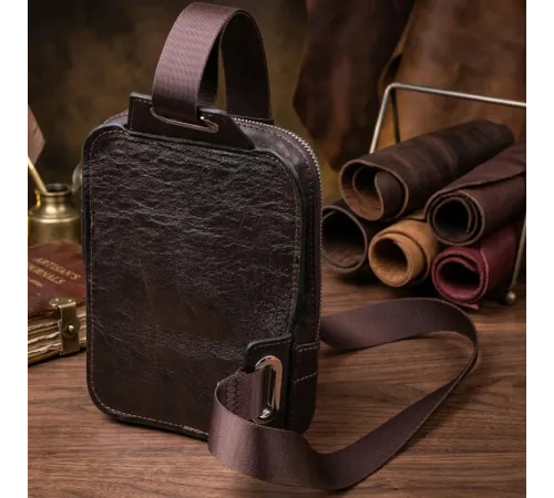 Чоловіча прямокутна сумка бананка з гладкої натуральної шкіри GRANDE PELLE 22880 Коричневий
