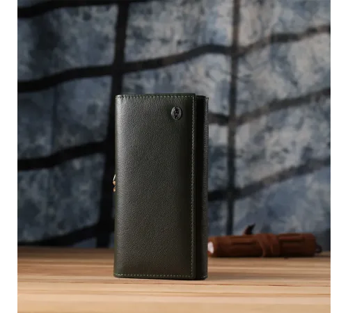 Місткий жіночий гаманець на магнітах із натуральної шкіри ST Leather 23115 Зелений